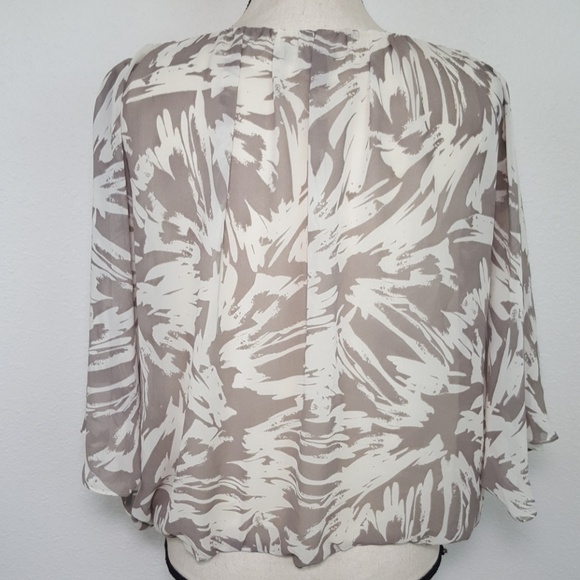 VINCE CAMUTO Poncho-Style Top, Size XS - Picture 4 of 6